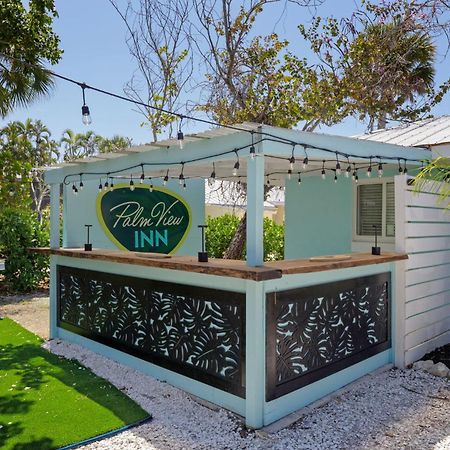 Pirates Cove Cottage At Palm View Inn Of Sanibel With Bikes Exterior photo